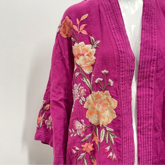 Johnny Was
Vienna Linen Kimono - Picture 4 of 8